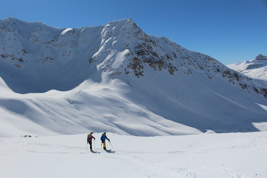 You could possibly do a lot of yo-yo skiing here.