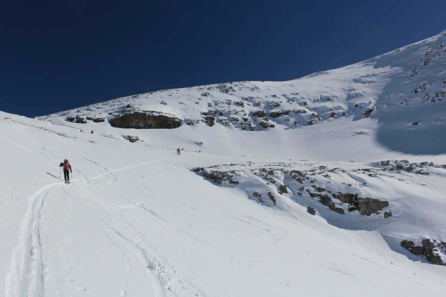 Starting to feel a bit of a cool breeze here...