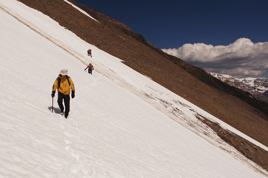 The avalanche wasn't particularly dangerous, but it was shocking how far it propagated!