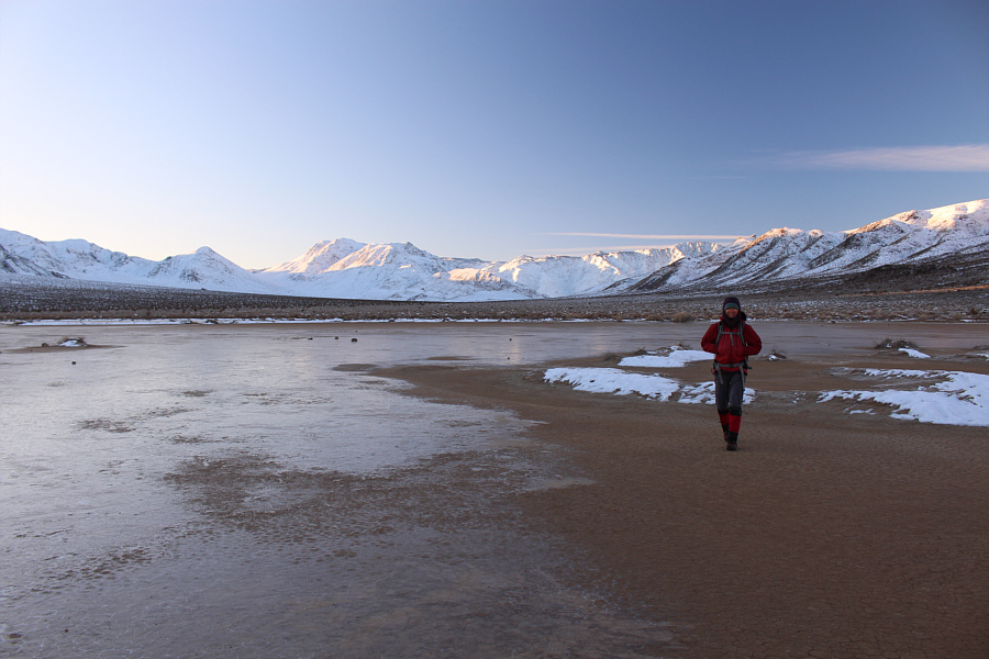 It's so nice to have the entire playa all to ourselves!