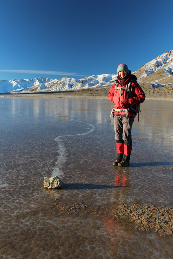 A moving rock question mark?