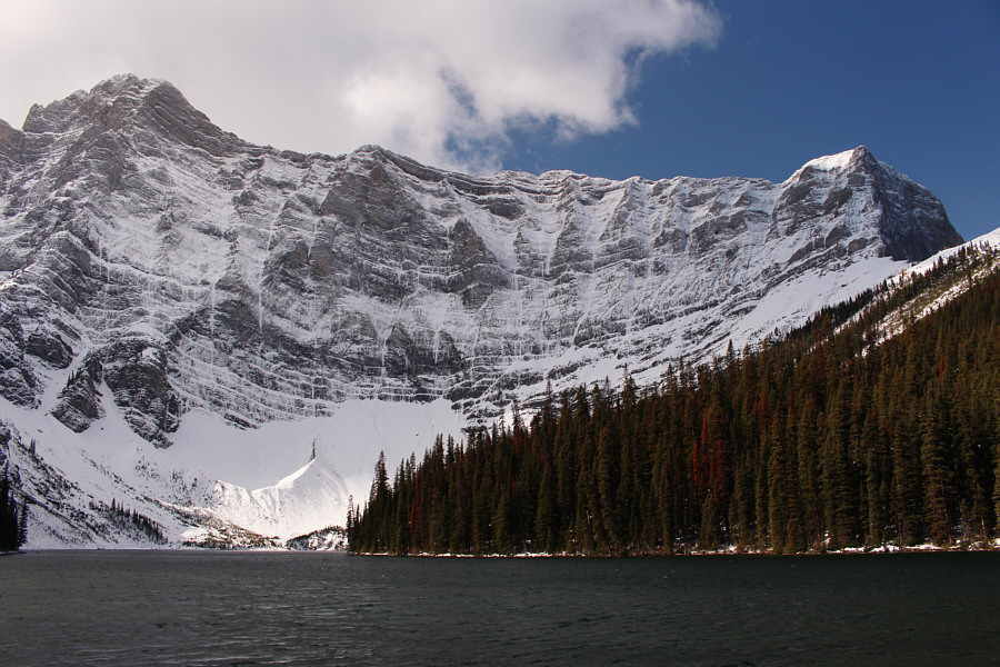 It's actually a very difficult lake to photograph!