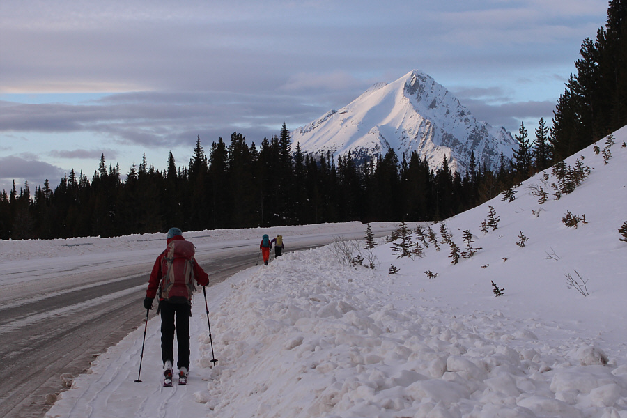 It took us about 20 minutes to ski back to my car.