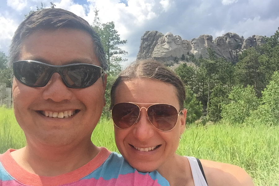 It's bloody hot out here! Let's go have lunch in the air-conditioned cafeteria!