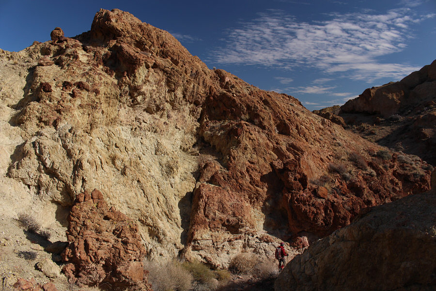 Keep an eye out for the impassable dry fall which you'll need to detour around.