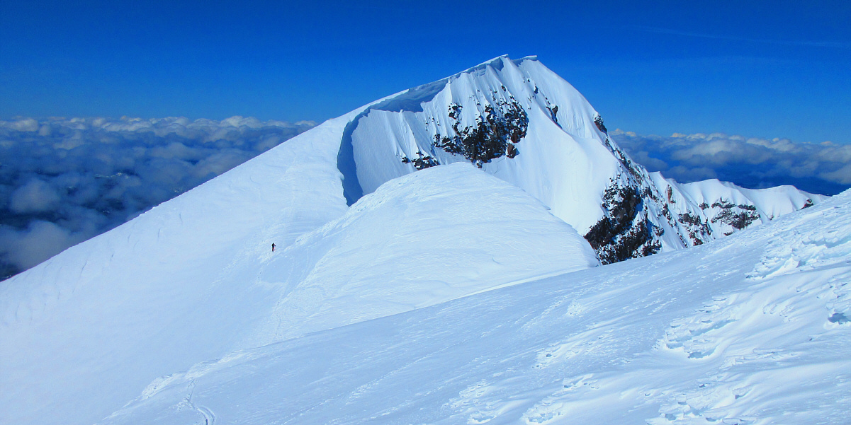 The hardest part of the traverse was descending with free heels and skins on!
