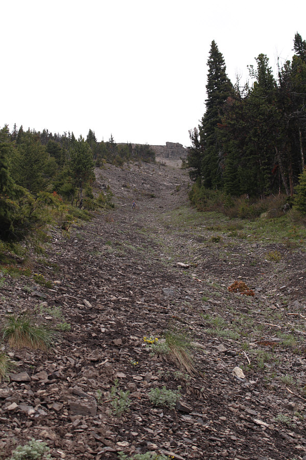 If there was snow here, this might make for an awesome glissade!