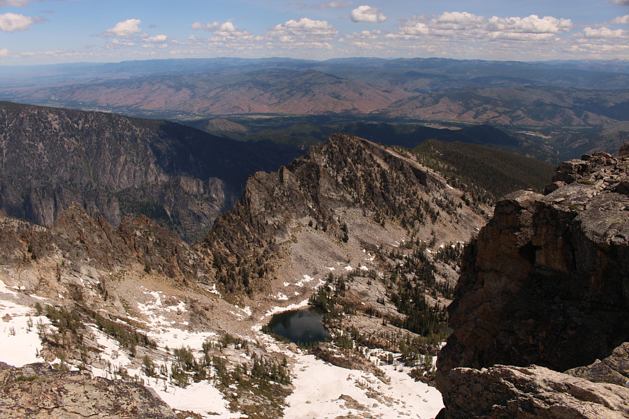 A popular lake to camp beside.