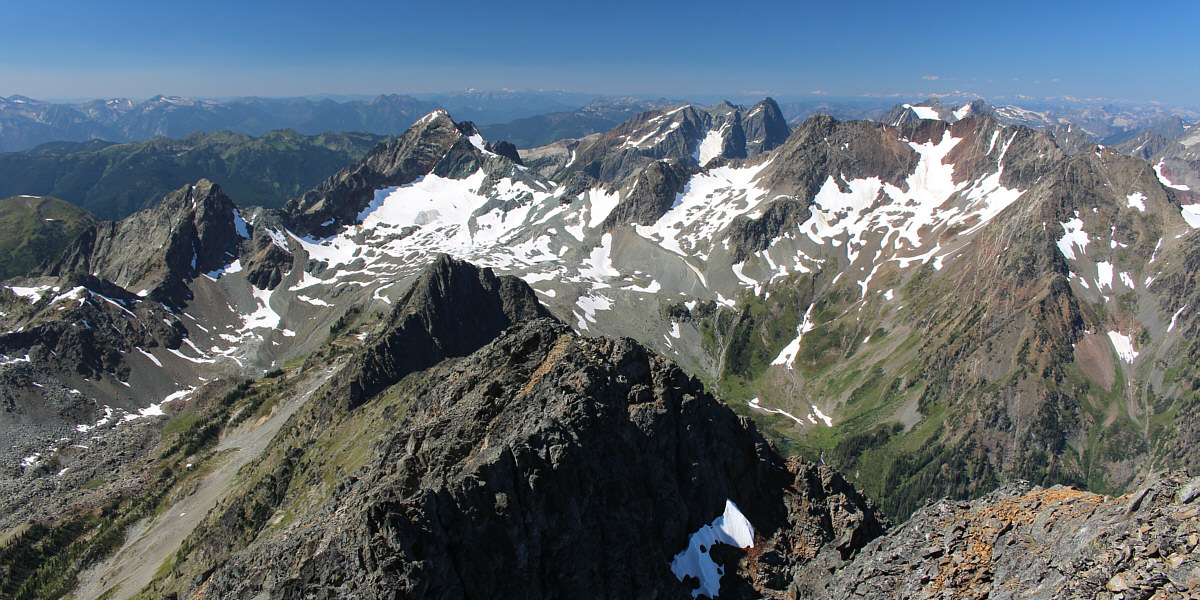 More beautiful peaks that might be worth exploring in the future...
