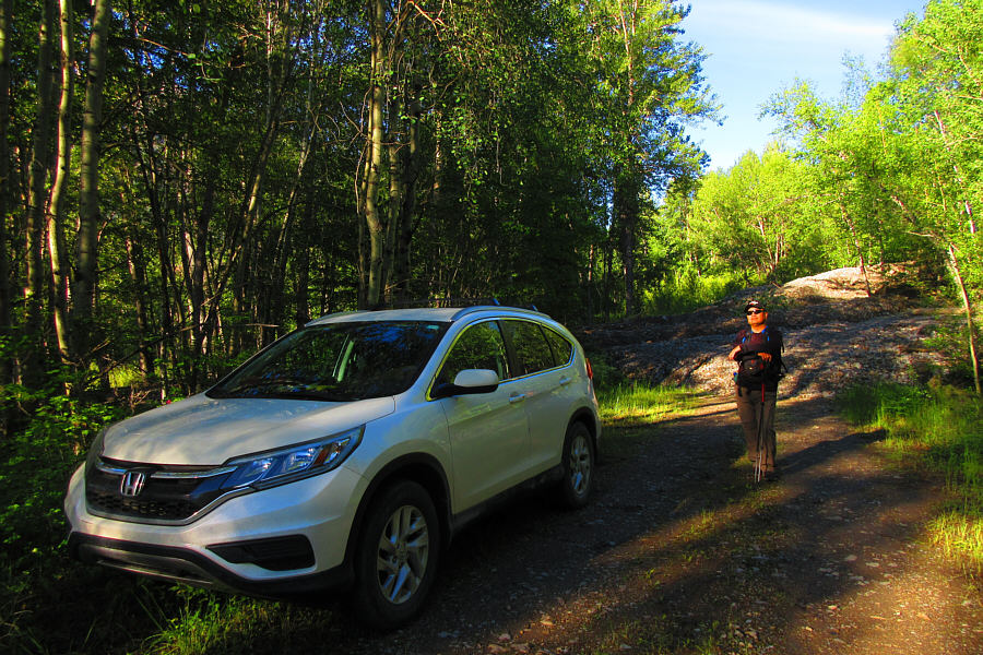 Only high-clearance 4x4 vehicles beyond this point!