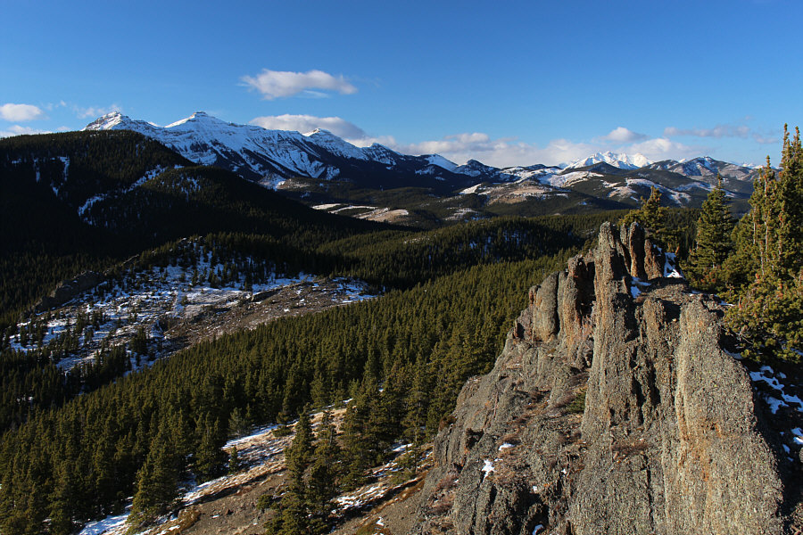 If you have sharp eyes, you can also pick out Holy Cross Mountain, Mount Head, and Zephyr Creek Hills.