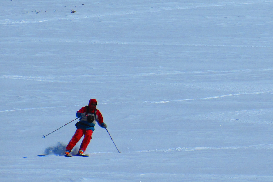 Definitely survival skiing here!