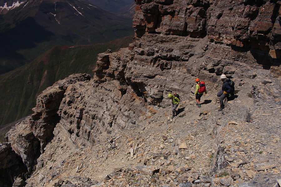I'm not sure why everyone was traversing lower and not at the level of the cairn which is Kane's described route.
