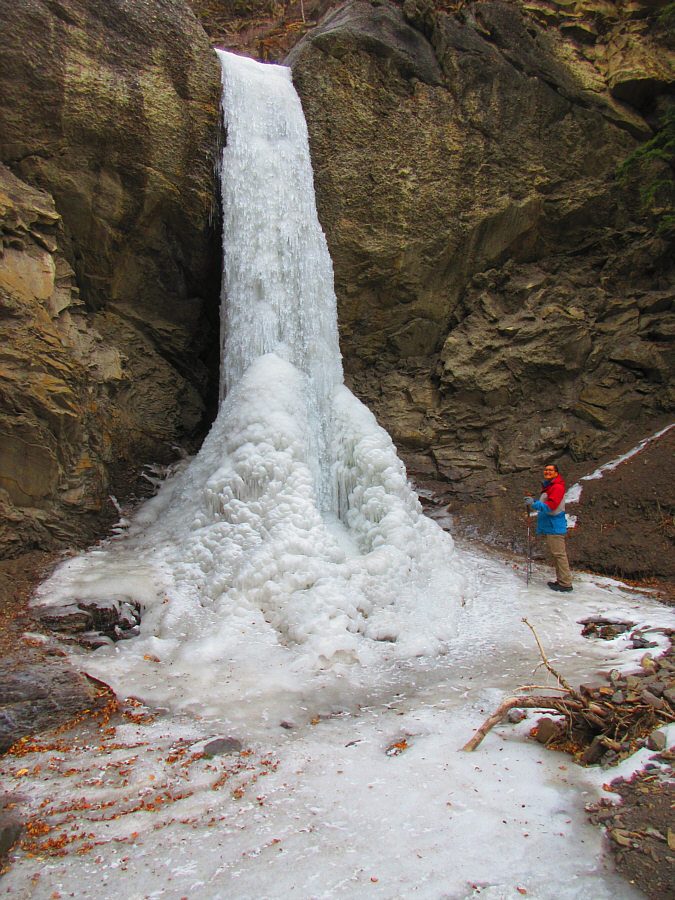 Looks like another nice ice climb.