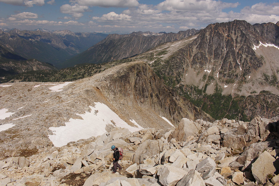 We bypassed the false summit on the way down by traversing the narrow snow patch at left.