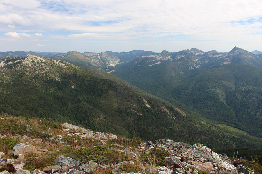These peaks and ridges all seem more interesting in winter...