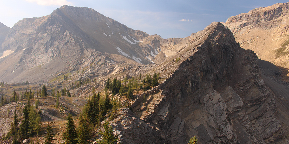 Doesn't look like any easy ways to get up Dingley from here...