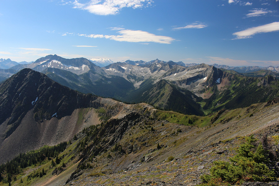 So many intriguing peaks around here!