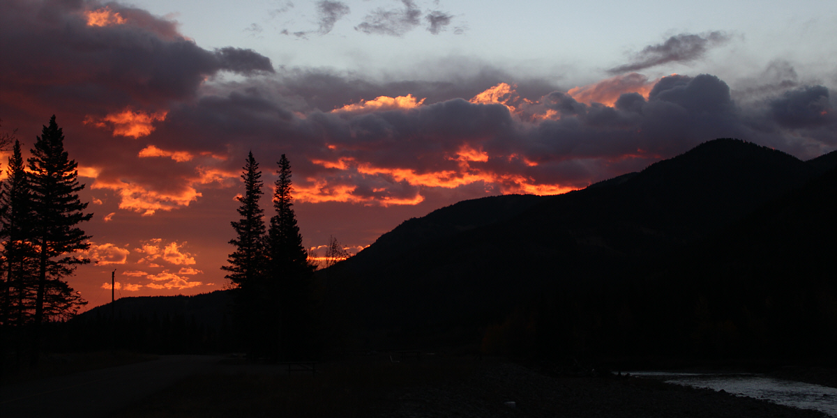 Red sky in the morning; a hiker's warning!