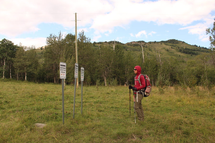 Just in case you missed the first sign, there are two more signs to warn you about the gas pipeline here!