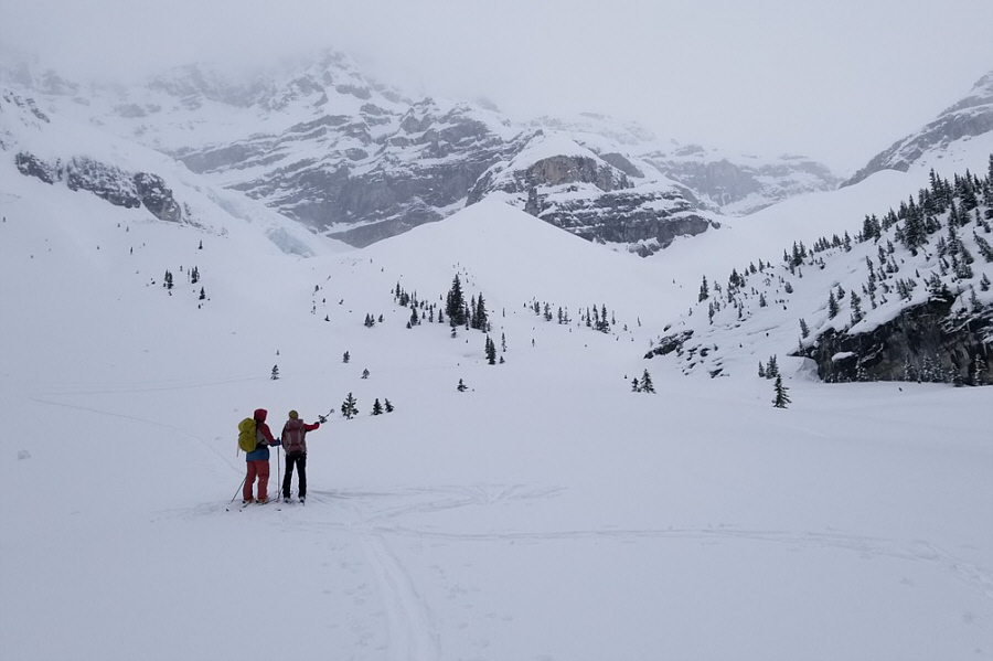 That snowy ridge at centre looks attractive...