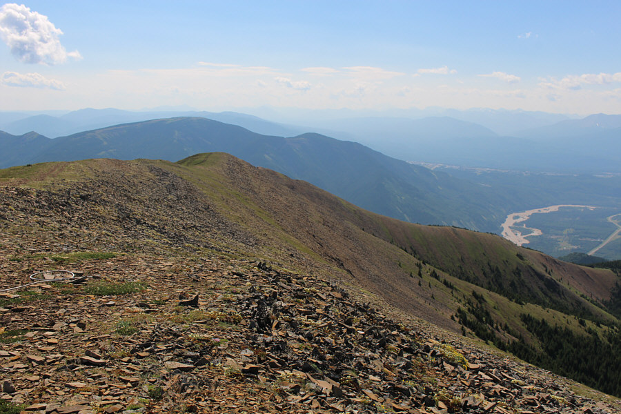 This ridge might have been fun to ski too!