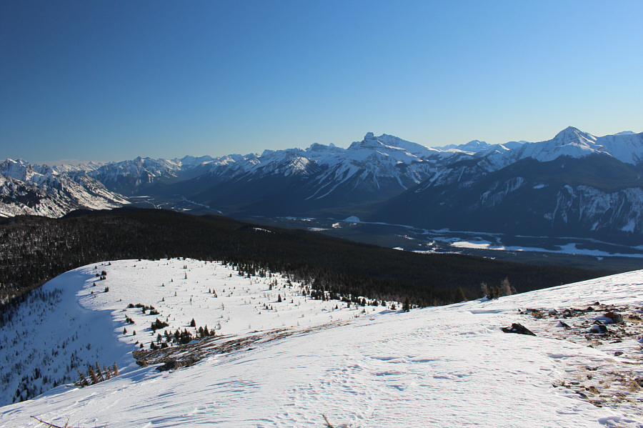 Always nice to see the 'Boine on a clear day!