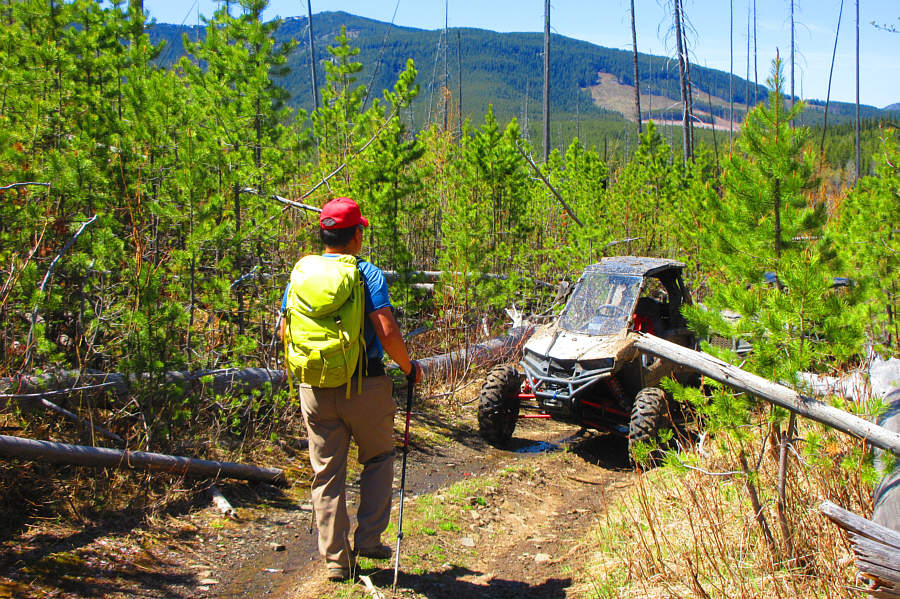 These guys didn't even make it above tree line before having to stop for lunch!