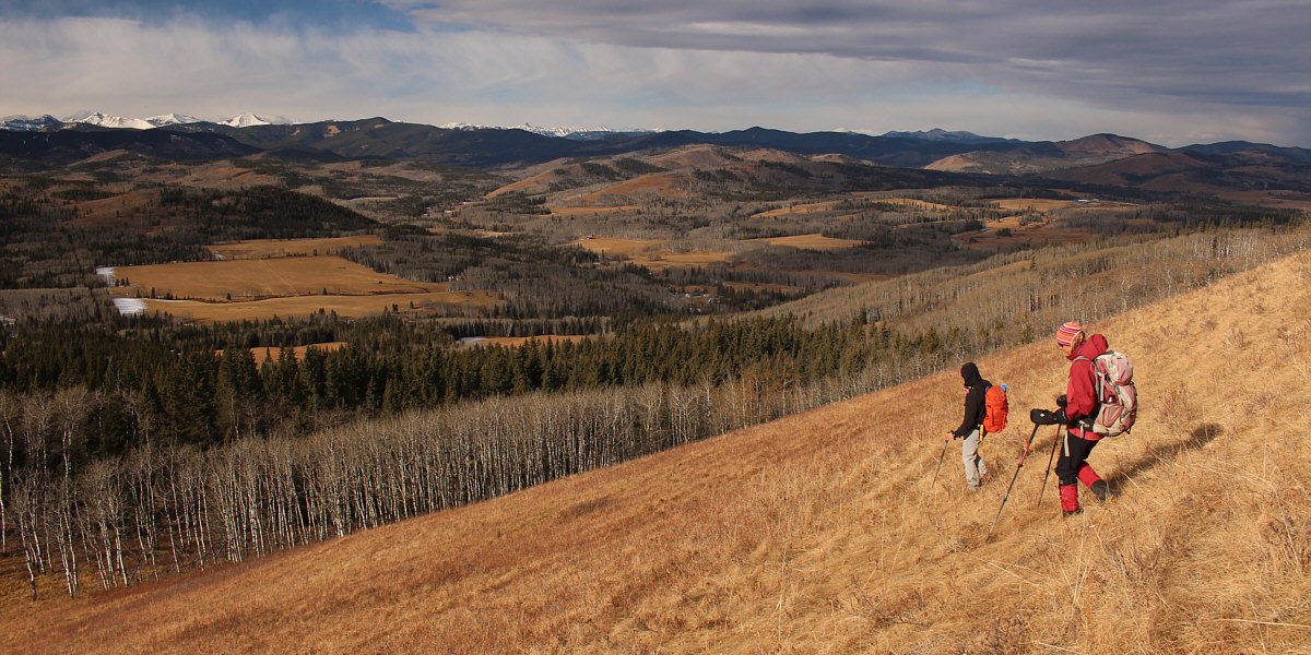 Can you spot Banded Peak, Mount Cornwall, Mount Glasgow, Nihahi Ridge, Moose Mountain, and Mesa Butte?