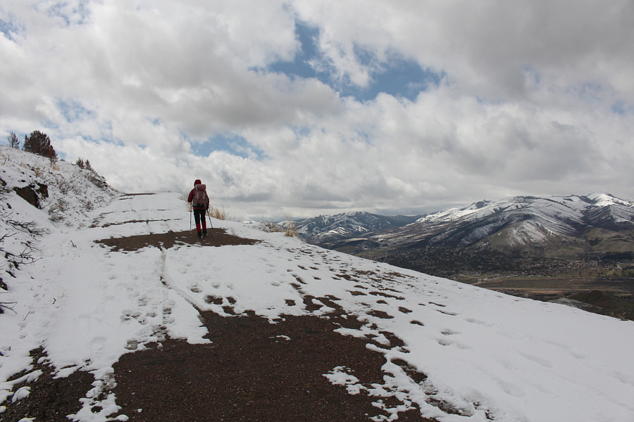 Gotta love hikes with views right from the get-go!