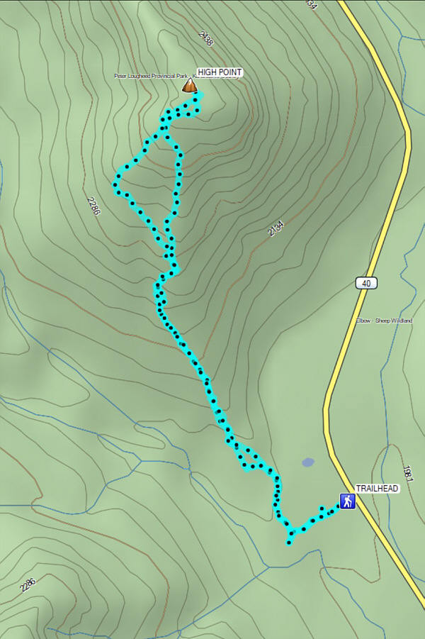 An excellent hike for avoiding all the larch-viewing nutbars up the highway!
