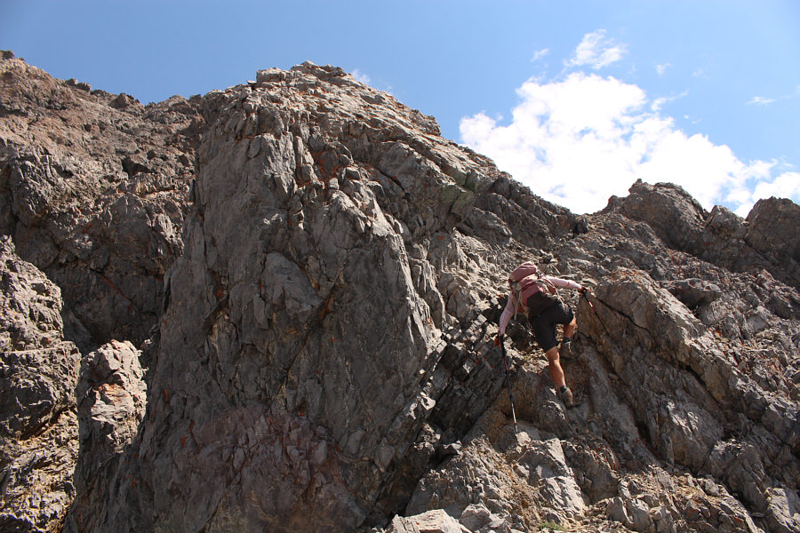 Lotsa loose rock but not too much exposure.