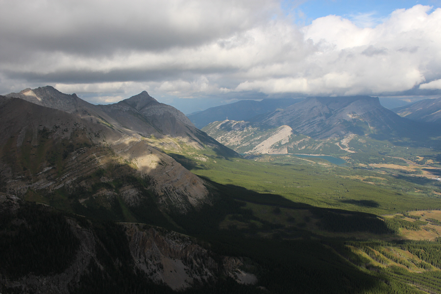 Ostracized Peak at far left is on my radar for a potential future trip.