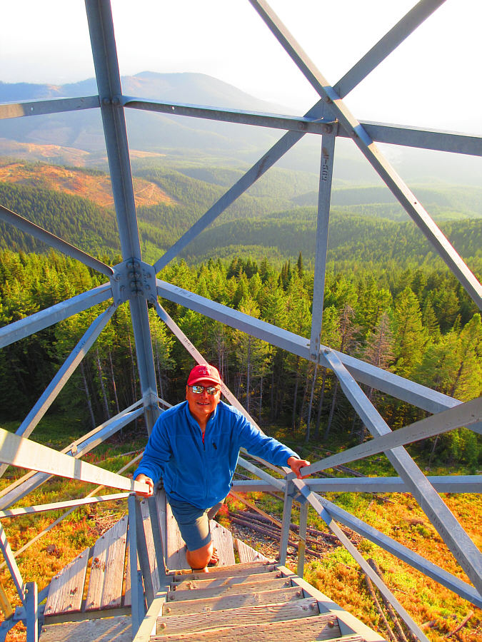 I wonder if engineers still regularly check the integrity of this tower...