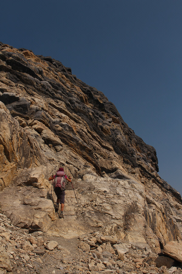 Don't worry; the easy route goes left to avoid these rock bands!