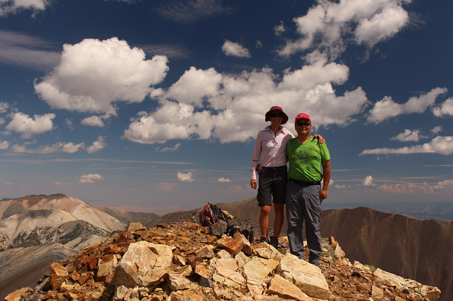 Strange that there's no register or even much of a cairn here!