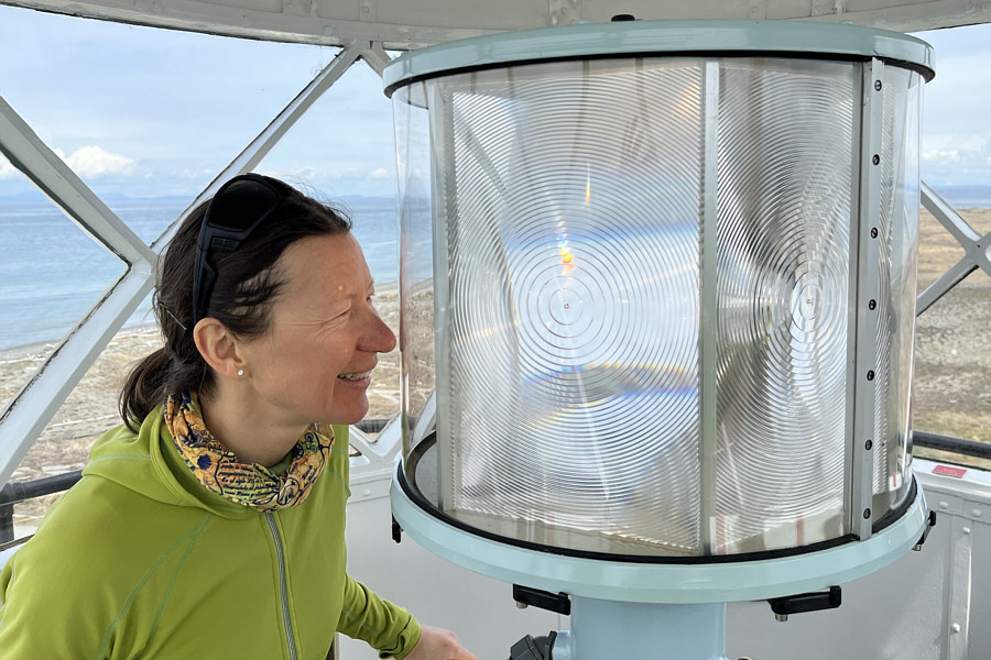 I think the light beam is shining on Zosia's forehead!