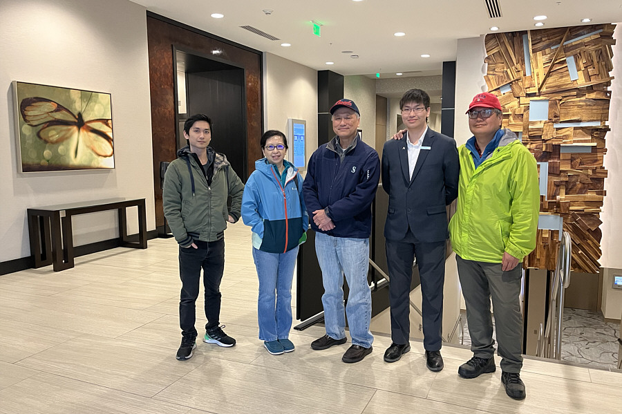 Only one button should be done up, Daniel!