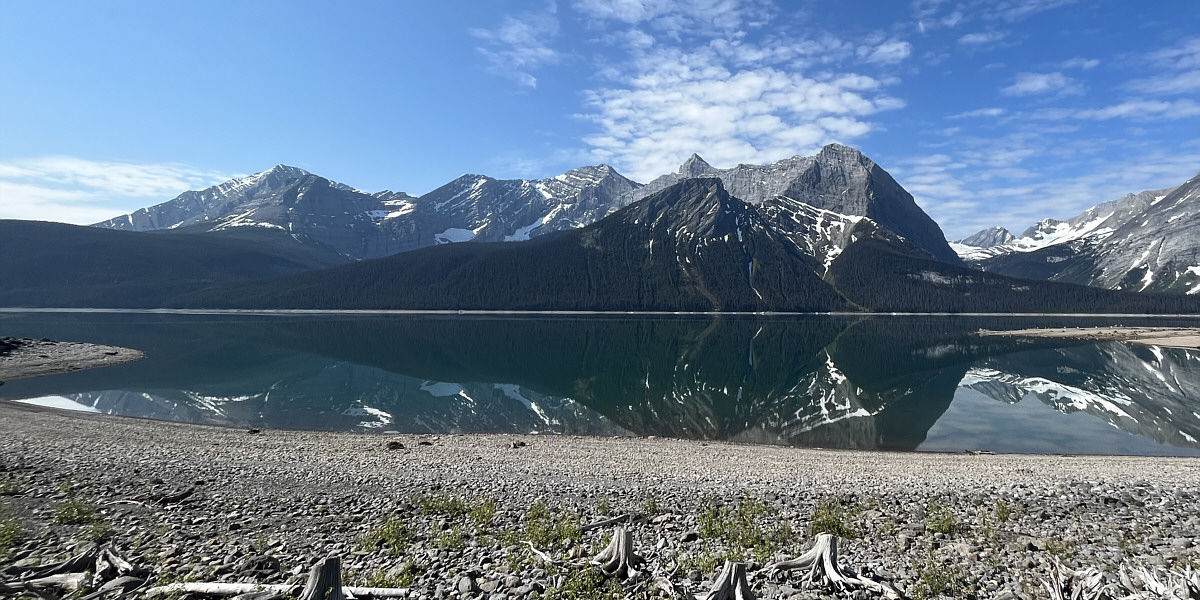 The Turret is also visible but difficult to discern in front of Mount Fox.