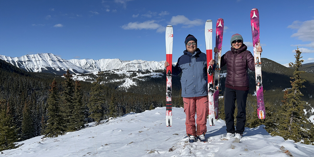 My skis kinda clash with my pants!