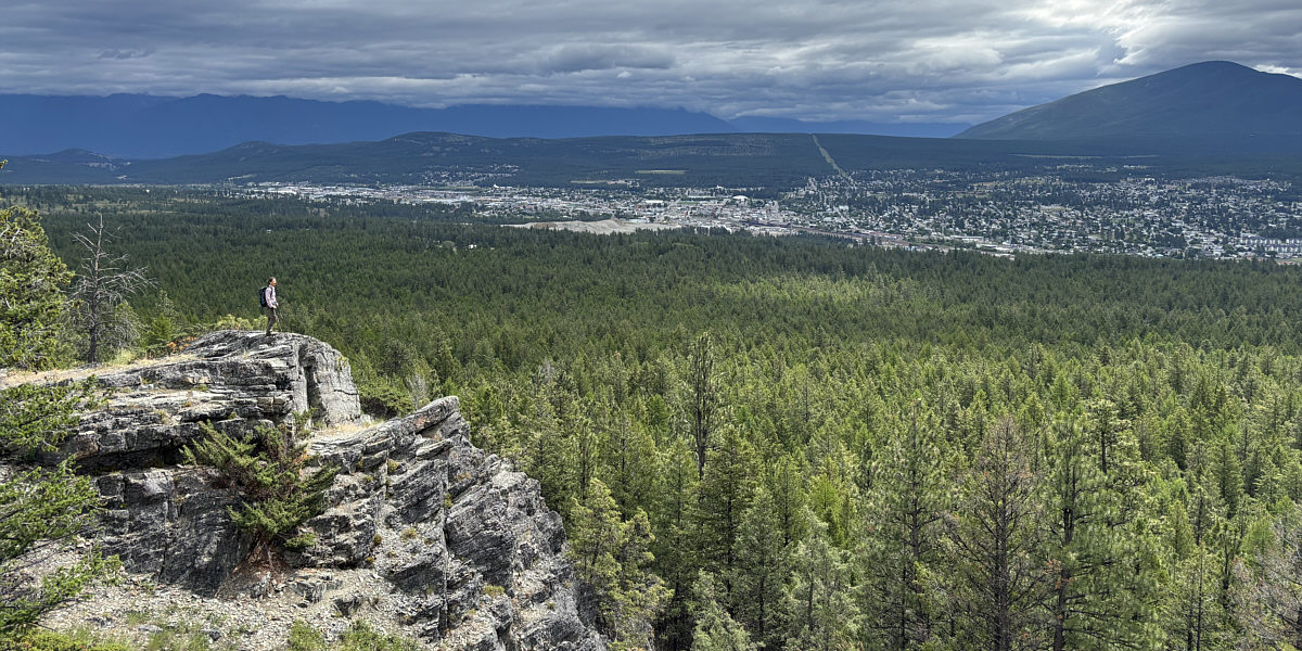 Might be worth returning for a sunset-evening hike on a clearer day...