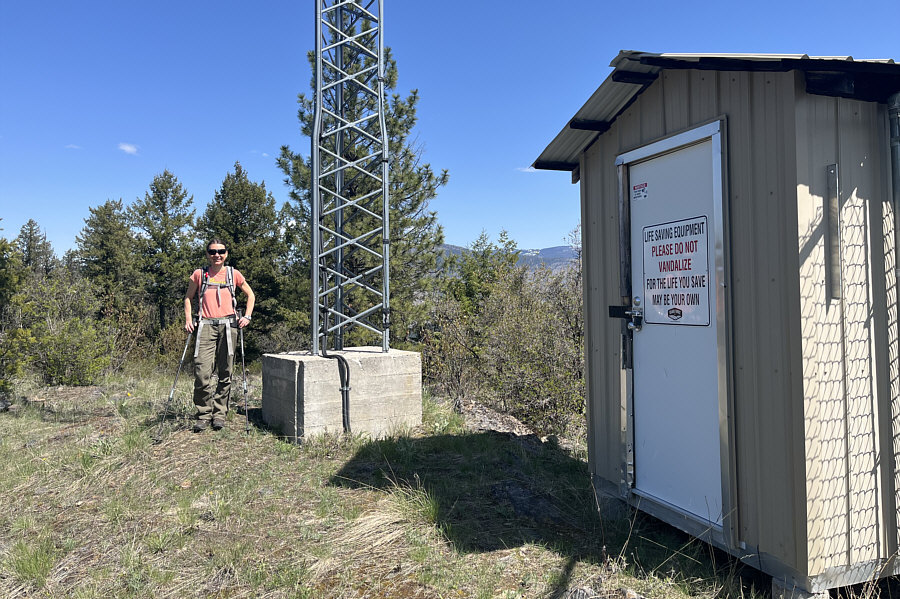 I guess the building isn't a toilet!