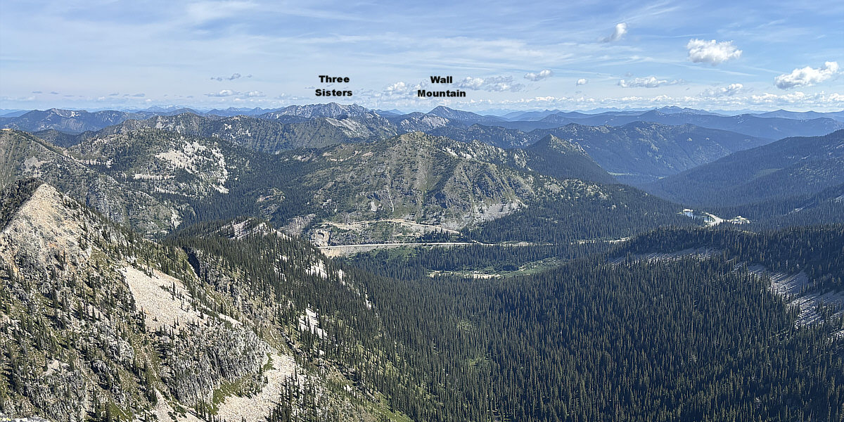 The panorama from the top of Monk Peak is truly outstanding!