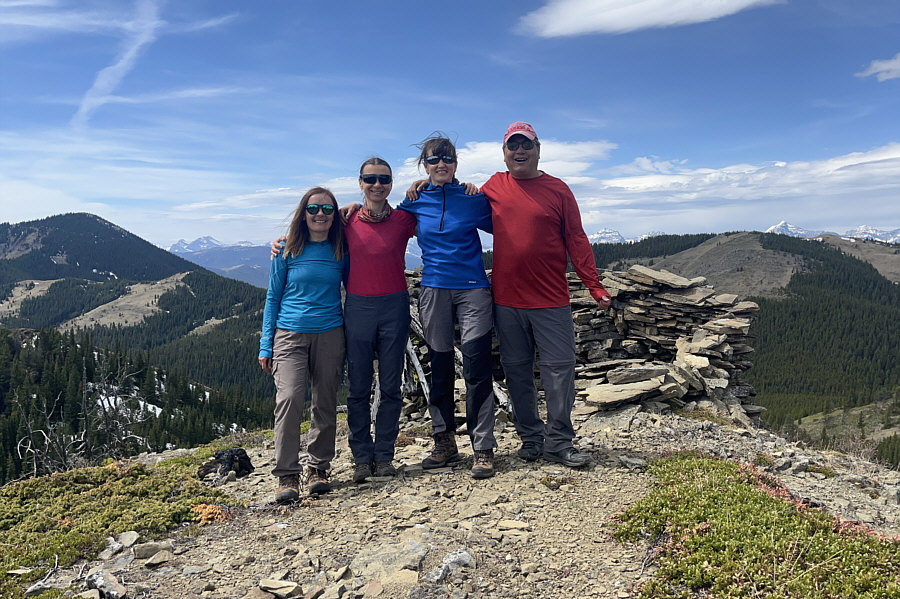 Blue, red, blue, red!