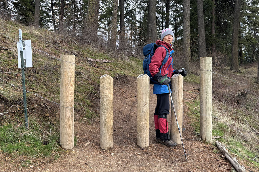 I think Zosia is sucking in the wrong cheeks!