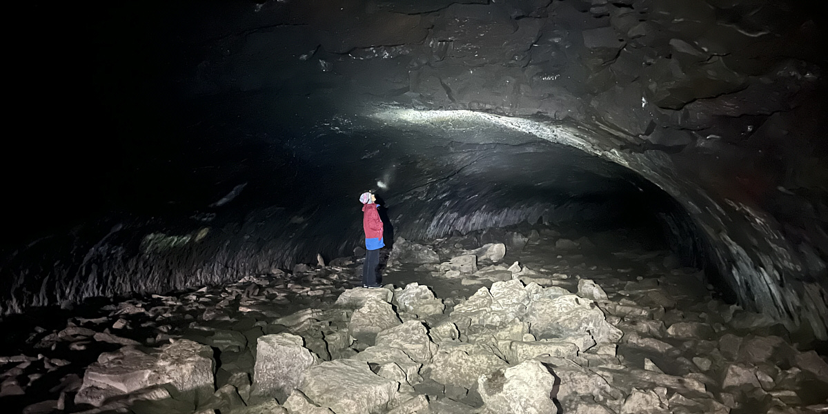 Imagine all the boiling hot lava flowing through here!