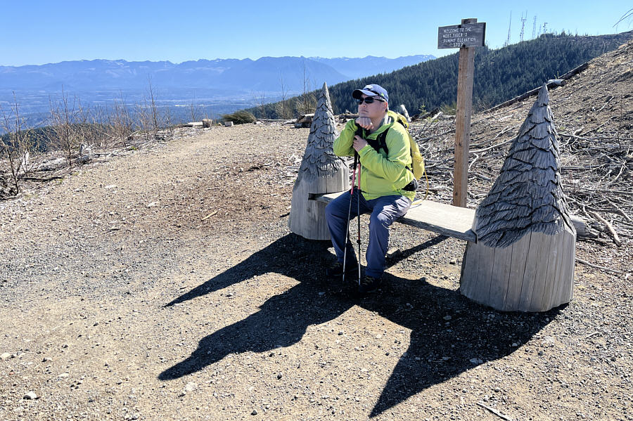 The elevation on the sign is bang on, but this ain't the summit of West Tiger #2!